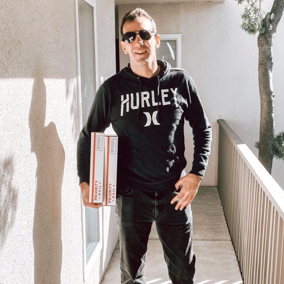 Like to bookmark our closet! - Picture 14 of 16